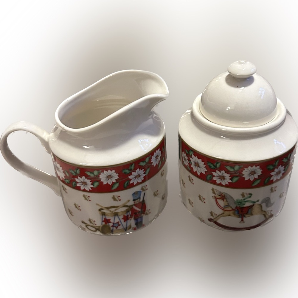 VTG Kobe Classic Traditions Charlton Hall Sugar Bowl & Creamer make offer